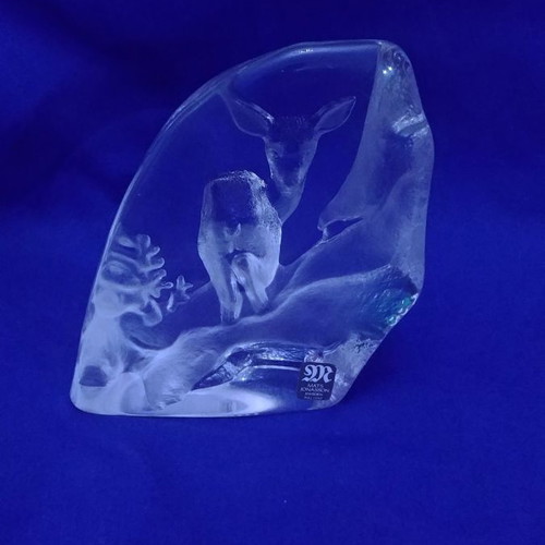 Maleras paperweight by Mats Jonasson full lead crystal like new