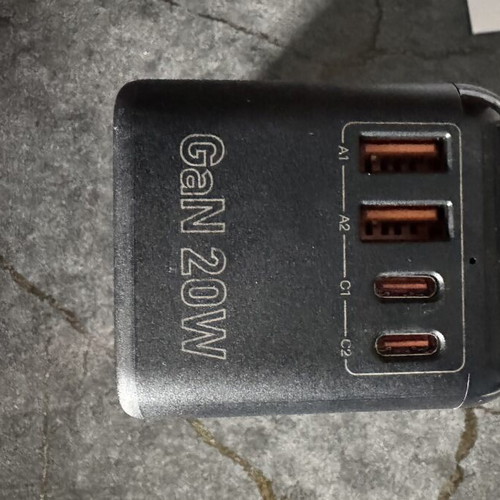 Travel Adapter 20W GaN with USB Type-C and Type-A Ports