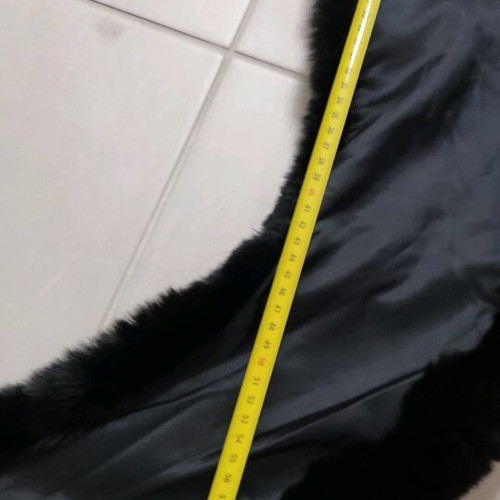 Natural fur collar black like new