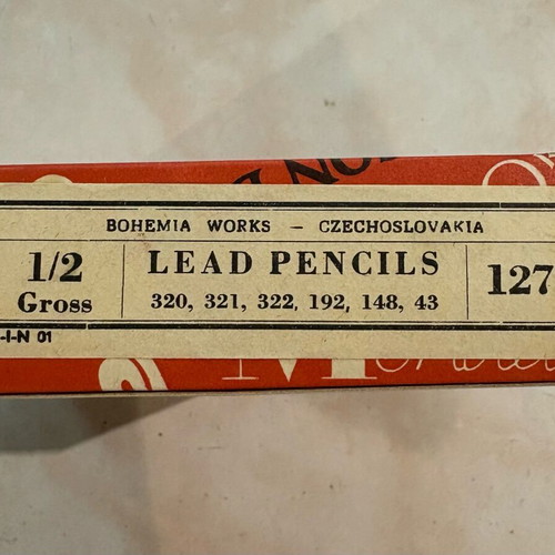 Vintage box with 72 pencils from the 90s, like new