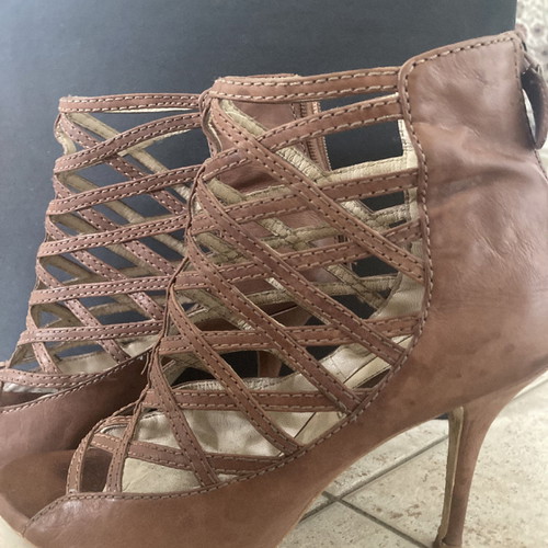Zara women's sandals used, brown, size 39