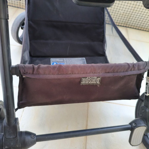 3-in-1 stroller like new, folds like a book, reversible