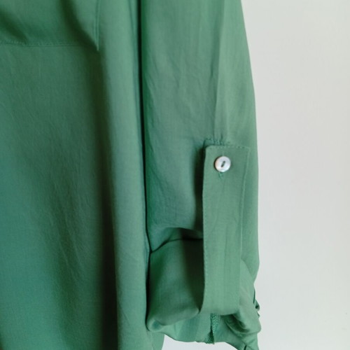Zara Woman Mint Green Shirt like new, V-neck, pockets