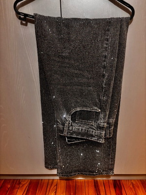 Black denim Premium Monday jeans like new with strass