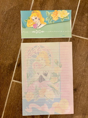 Letter writing set like new from the 1990s