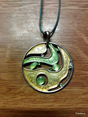 Pendant used, 5cm diameter, yellow and green shade with rhinestones