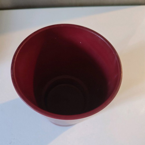 Red clay flowerpot like new