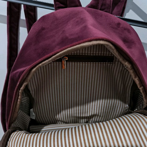 Velvet backpack like new, burgundy with multicolor fur