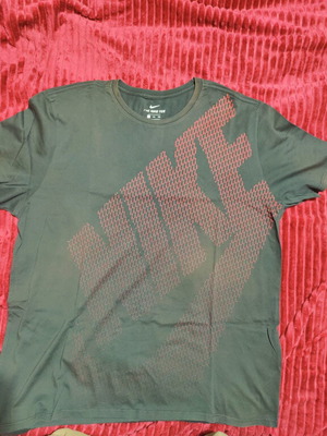 Nike t-shirt μέγεθος XL σε άριστη κατάσταση, μαύρο