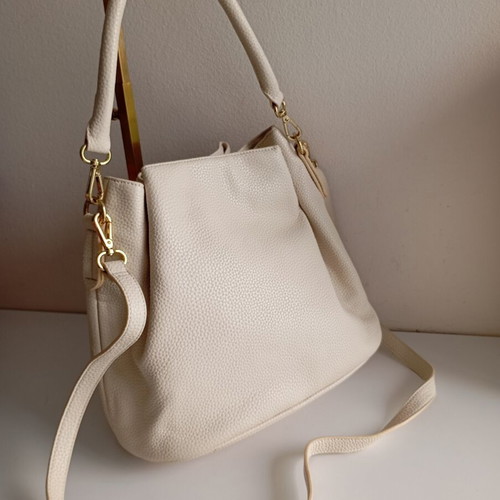 Folli Follie shoulder bag like new, ecru color