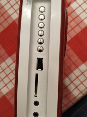 Akai ретро радио с USB, TF карта и AUX In като ново