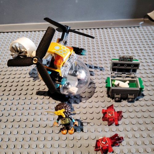 Lego DC Super Hero Girls Bumblebee Helicopter used