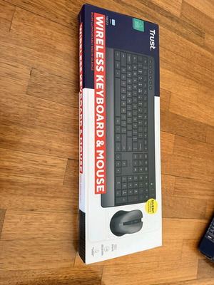 Tryst Trezi ασύρματο σετ πληκτρολόγιο ποντίκι σαν καινούργιο