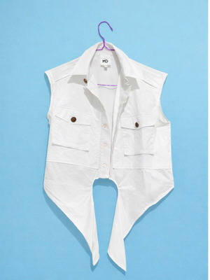 C.Manolo White Crop Sleeveless Shirt Like New Medium/Large