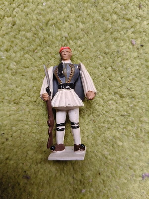 Evzones soldier figure Pal 1st generation with reversed bayonet like new