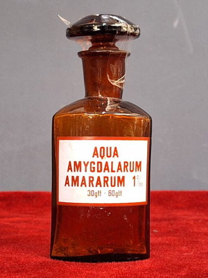 Φαρμακευτικό φιαλίδιο Aqua Amygdalarum Amararum σαν καινούργιο