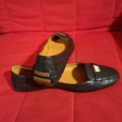 Geox Respira black leather ballerinas like new