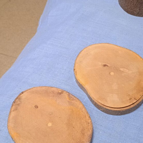 Handmade Vitina wooden ashtrays and coasters set
