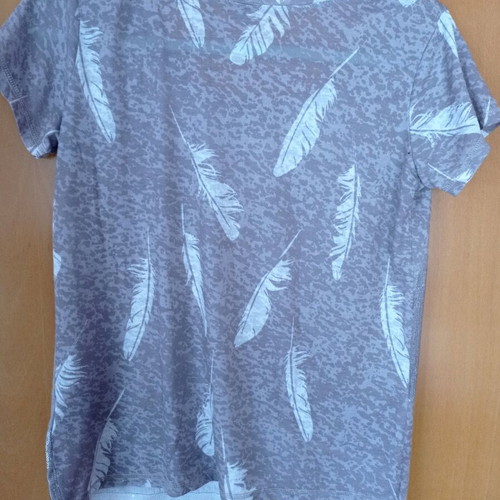 Women's cotton short sleeve t-shirts like new, size L, pack of 3