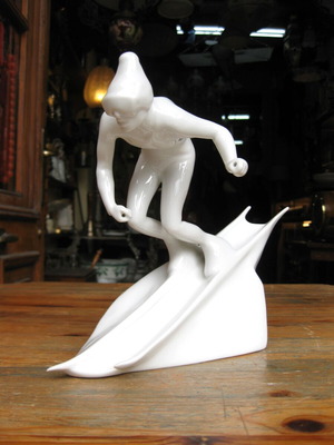 Dux porcelain skier figurine like new, 26.5x19.5 cm