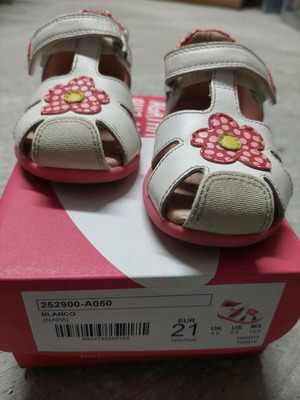 Biomecanics sandals used, leather by Agatha Ruiz de La Prada