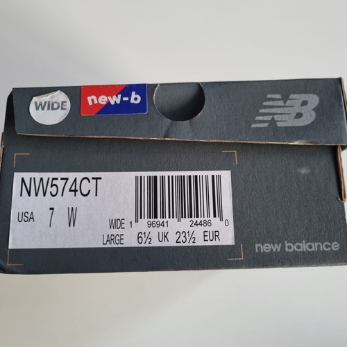 New Balance children's sports shoes used, size 23.5