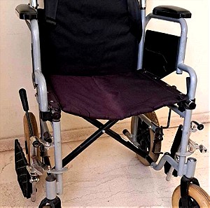 Τροχήλατο αναπηρικό καροτσάκι