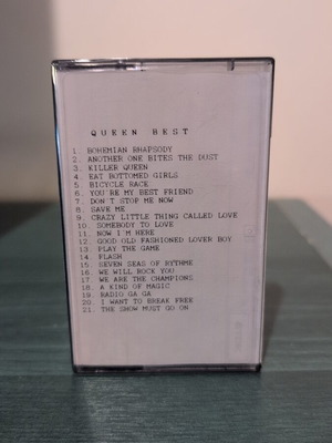 Queen Best cassette tape like new