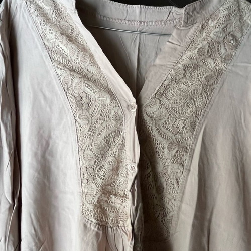 Women's shirt like new, size M, gray-light brown