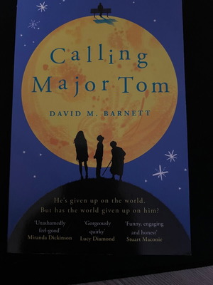 Calling Major Tom new book by David M. Barnett in English
