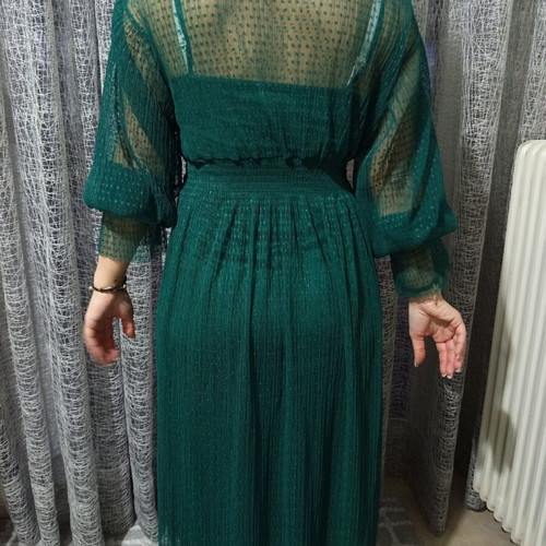Zara dress like new in emerald color, size small