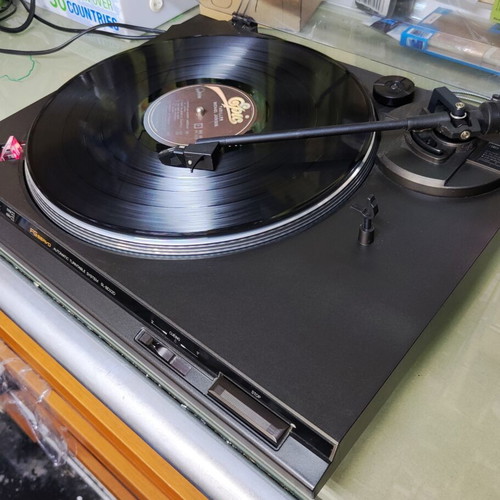Technics SL-BD22D turntable