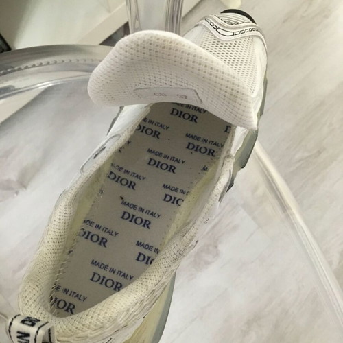 Christian Dior sneaker women size 37 like new, white