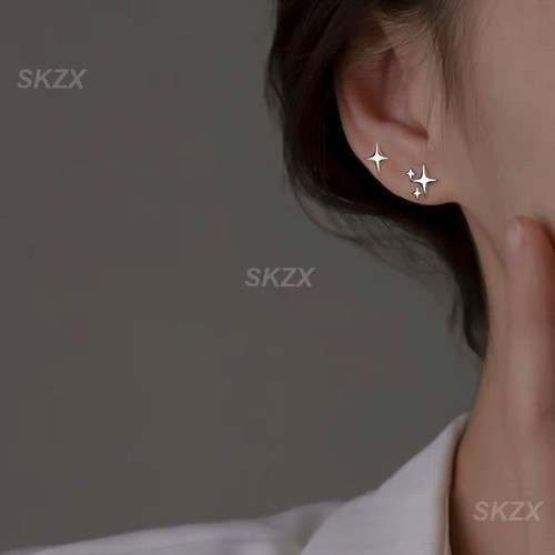 Women’s star-shaped earrings new, silver