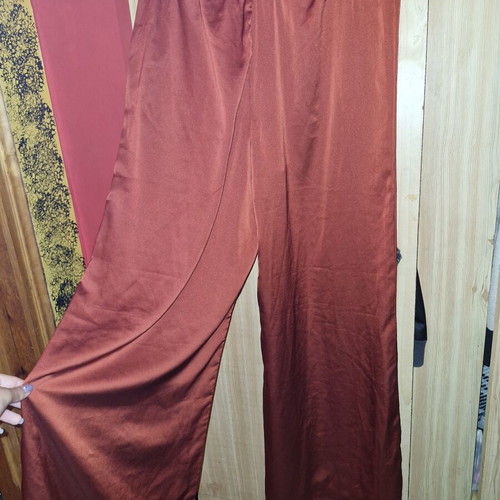 Pink Woman pants new, size M, brick color