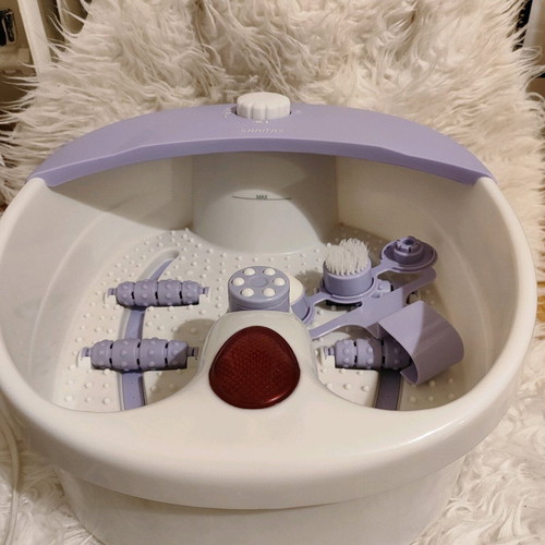 Sanitas spa foot bath like new with 3 attachments and 3 functions