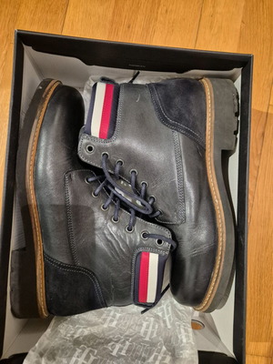 Кожени боти Tommy Hilfiger като нови, номер 43