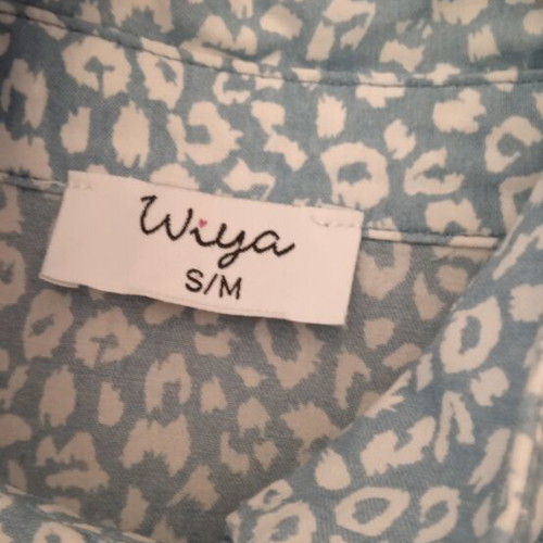 Shorts romper like new, 65% cotton, sizes small and medium, white and turquoise