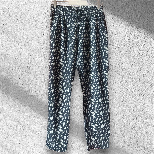Summer pants with print and elastic waist like new, sizes S-M