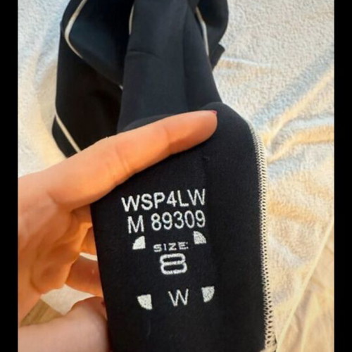 Neoprene swimsuit like new, size xsmall, for cold water sports
