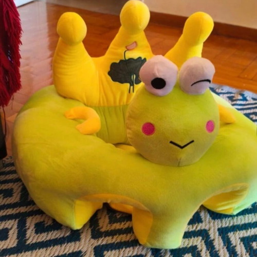 Baby plush support armchair frog design like new