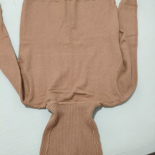 Women's cable knit turtleneck sweater camel/tan size M like new