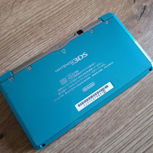 Nintendo 3DS Aqua Blue like new handheld console