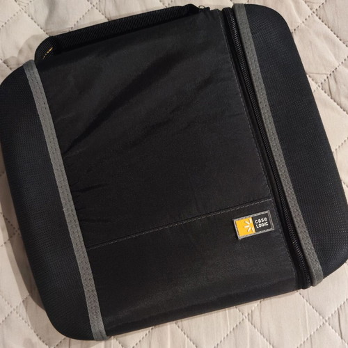 Case Logic HDC1 3.5" external hard drive case like new