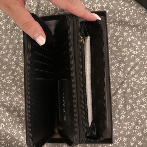 Verde wallet with box