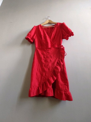 Red wrap dress Small like new
