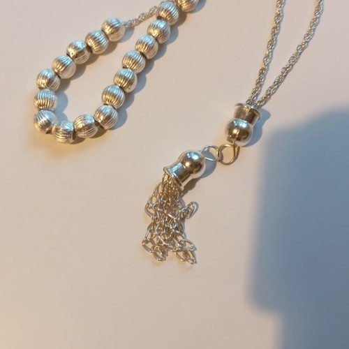 Komboloi with 17 beads
