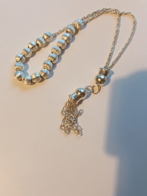 Komboloi with 17 beads