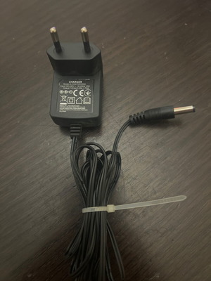 Adapter JLH050700250G2 used, 7.0V 0.25A power supply