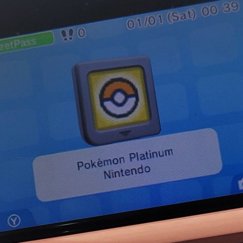 Pokemon Platinum 3DS game cartridge